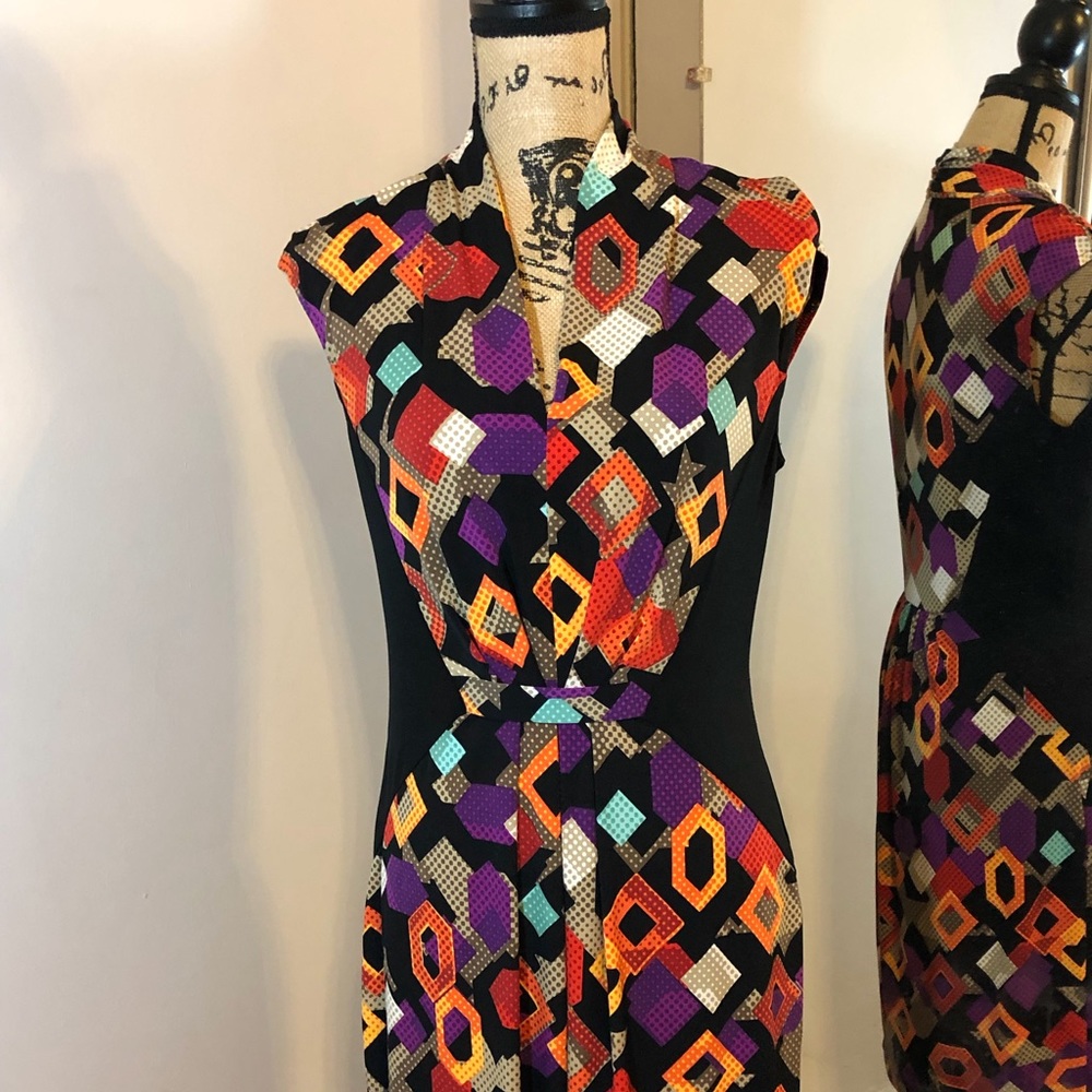 Maggie L Geometric Shift Dress